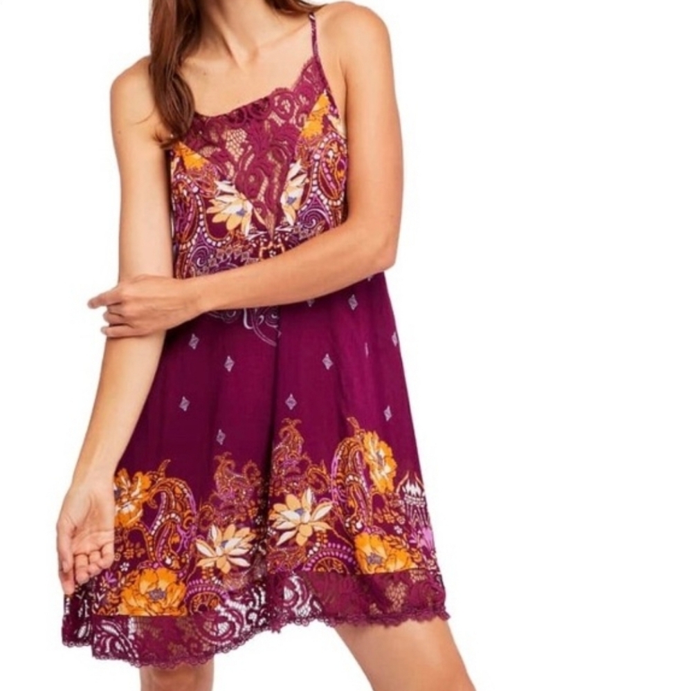 Free People Who's Sorry Now Printed Mini Slip Dress Sleeveless Lace Wine Sm NWT - Picture 13 of 15